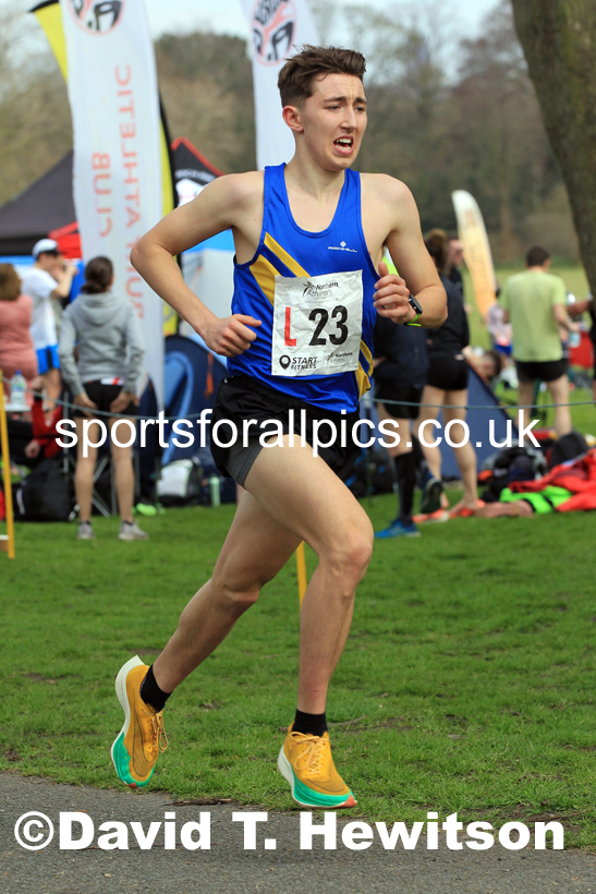 Senior Mens Northern 12 Stage Road Relay, 2022 Northern 12 and 6 Stage Road Relays,  Birkenhead Park, Birkenhead, Wirral.  Photo: David T. Hewitson/Sports for All Pics
